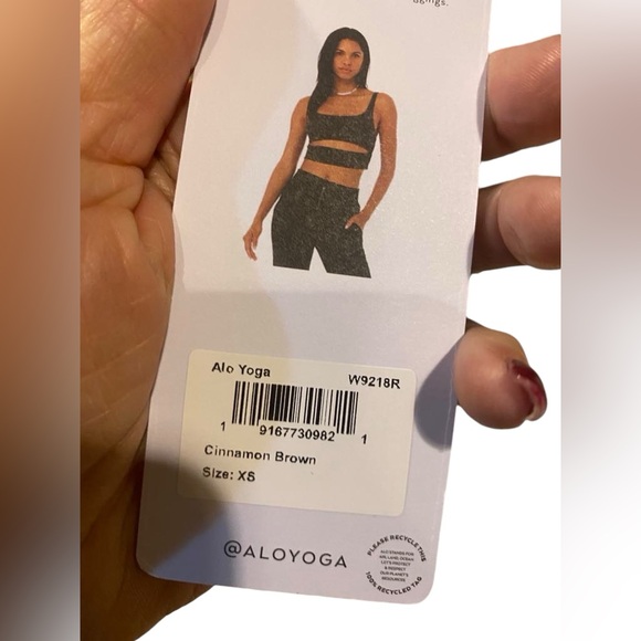 NWT Alo Yoga sports bra Size XS - Picture 4 of 5